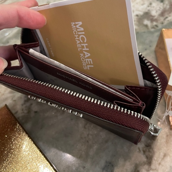 Michael Kors Card Case Zip Wallet - Picture 5 of 5